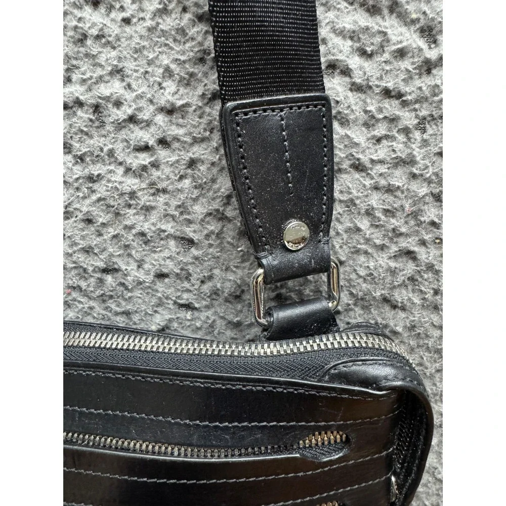 Tumi Nylon Leather Trim Flat Messenger Crossbody Bag Black 24105D Unisex